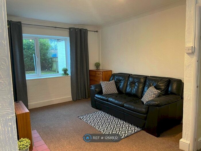 3 Bedroom Terraced House To Rent In Hillen Road, King's Lynn PE30