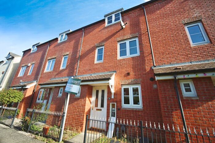 4 Bedroom Terraced House For Sale In Wordsworth Avenue, Stratford-upon-Avon, Warwickshire, CV37