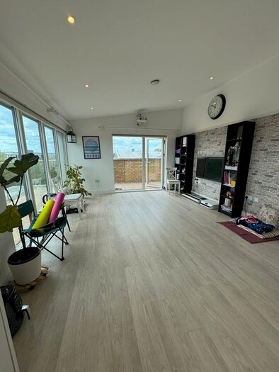 2 Bedroom Flat To Rent In Frazer Nash Close, Isleworth, TW7