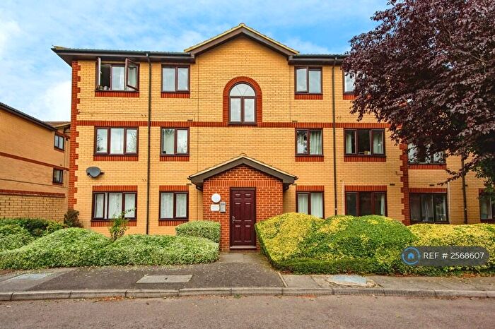 1 Bedroom Flat To Rent In Sidmouth Court, Dartford, DA1