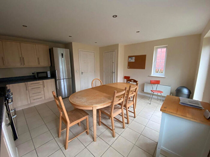 4 Bedroom Terraced House To Rent In Chervil Close, Newcastle-under-Lyme, Staffordshire, ST5