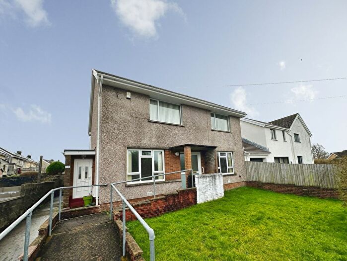 2 Bedroom Flat For Sale In Bryn Glas, Bridgend, CF31