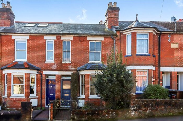 3 Bedroom Terraced House For Sale In Greenhill Road, Winchester, Hampshire, SO22