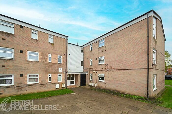 3 Bedroom Apartment For Sale In Dishforth Lane, London, NW9