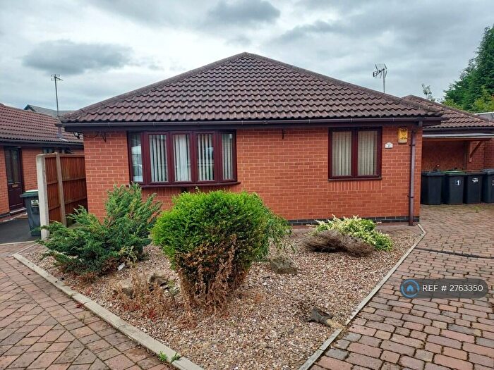 3 Bedroom Bungalow To Rent In Kays Meadow, Beeston, Nottingham, NG9
