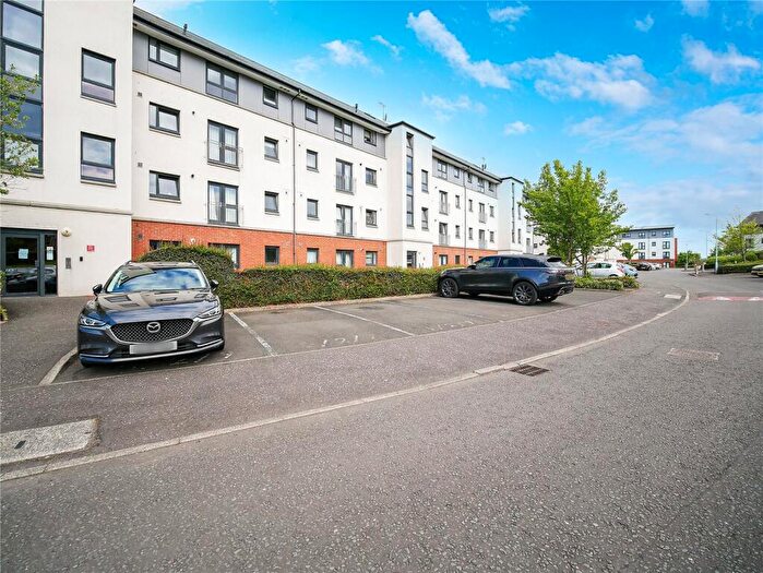 2 Bedroom Flat For Sale In Kincaid Court, Greenock, Inverclyde, PA15
