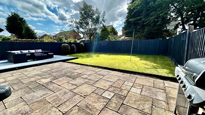 4 Bedroom Detached House For Sale In Newhouse Road, Hopwood, Heywood, OL10