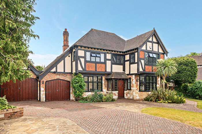 4 Bedroom Detached House For Sale In Highfield Road, Chislehurst, Kent, BR7