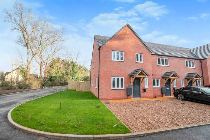 3 Bedroom End Of Terrace House For Sale In Sawbridge Road, Grandborough, Rugby, CV23