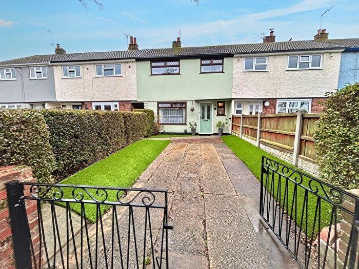 3 Bedroom Terraced House For Sale In Oriel Avenue, Gorleston, NR31