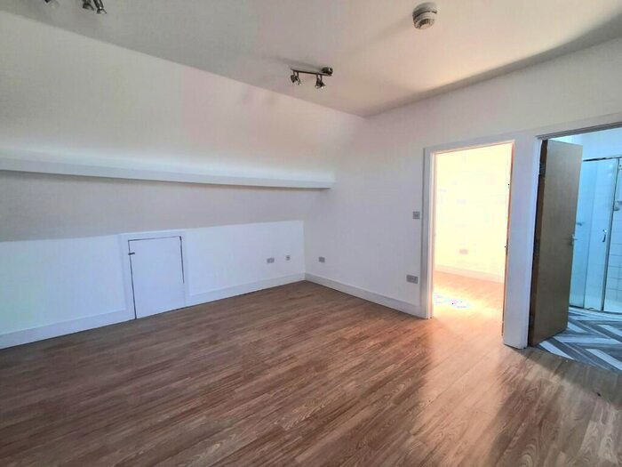 1 Bedroom Flat To Rent In Hendon, London, NW4