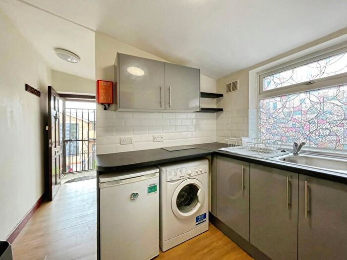 1 Bedroom Maisonette To Rent In Nightingale Road, Hitchin, SG5