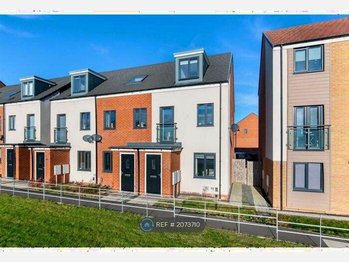 3 Bedroom End Of Terrace House To Rent In Willowbay Drive, Newcastle Upon Tyne, NE13