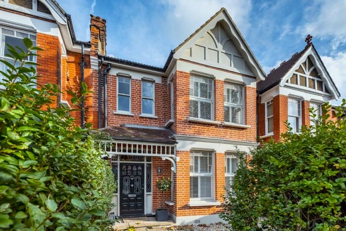 5 Bedroom Terraced House To Rent In Warner Road, London, N8