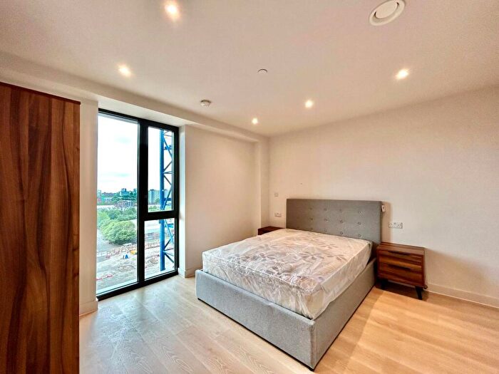 2 Bedroom Apartment To Rent In Dutton Street, Manchester, M3