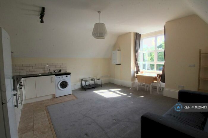 1 Bedroom Flat To Rent In Oxford Road, Birmingham, B13