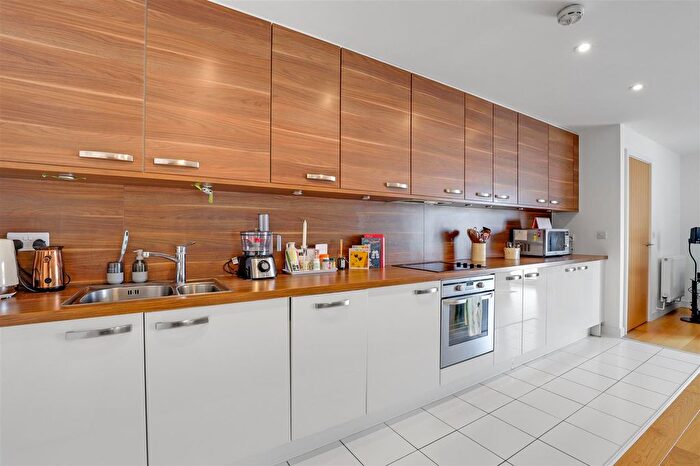 1 Bedroom Flat For Sale In Chenla Building, Lewisham, SE13