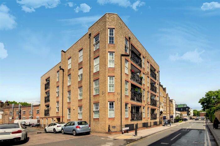 4 Bedroom Apartment To Rent In Foundry Place, London, E1