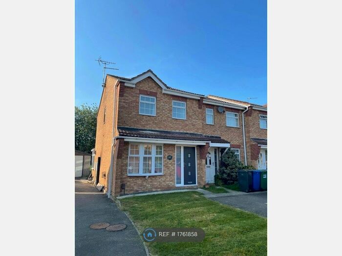 3 Bedroom End Of Terrace House To Rent In Lingfield Close, Saxilby, Lincoln, LN1