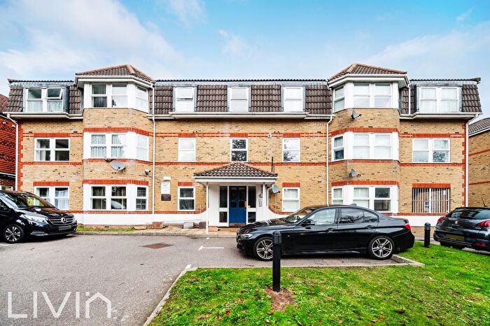 2 Bedroom Flat For Sale In St. Augustines Avenue, South Croydon, CR2