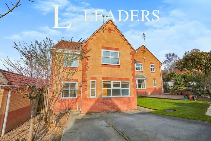 3 Bedroom Detached House To Rent In Overstone Close, Belper, DE56