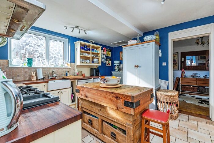 4 Bedroom Detached House For Sale In Buttway Lane, Rochester, Kent, ME3