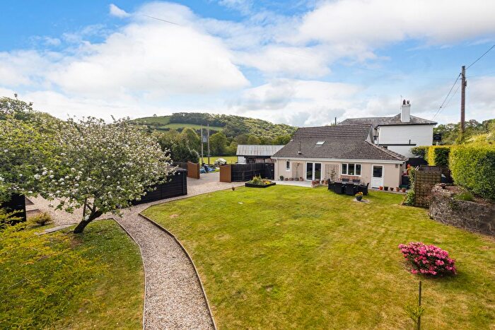 3 Bedroom Detached House For Sale In Teign Valley Road, Christow, EX6