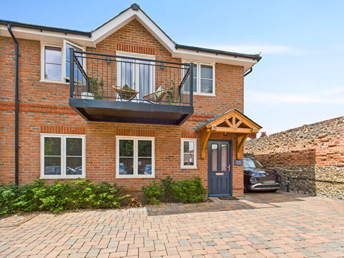 2 Bedroom Semi-Detached House To Rent In Institute Road, Marlow, Buckinghamshire, SL7