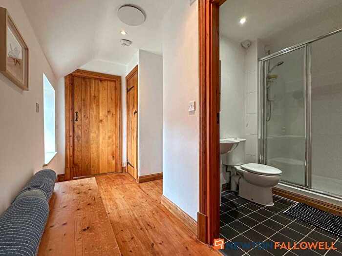 2 Bedroom Barn Conversion For Sale In Willoughby Court, Norwell, NG23