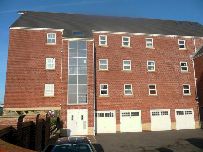 2 Bedroom Apartment To Rent In Weavers Court, Buckshaw Village, PR7