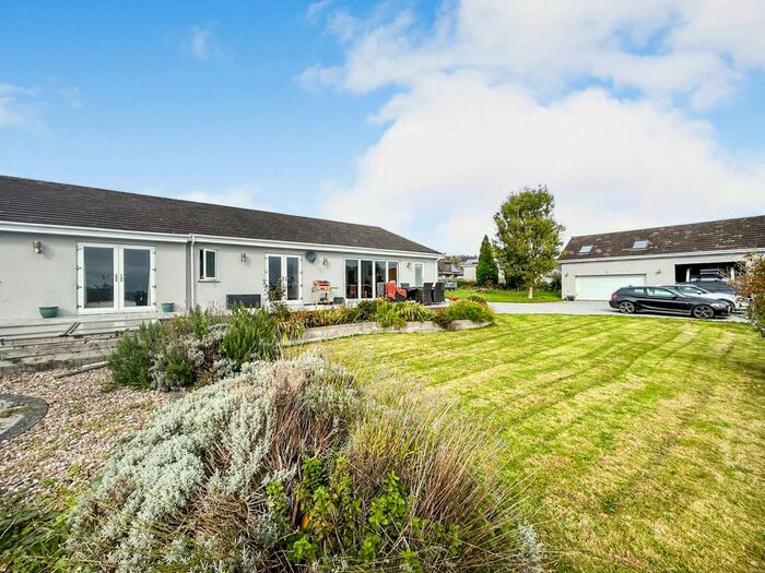 6 Bedroom Detached Bungalow For Sale In Callington Road, Callington, PL17