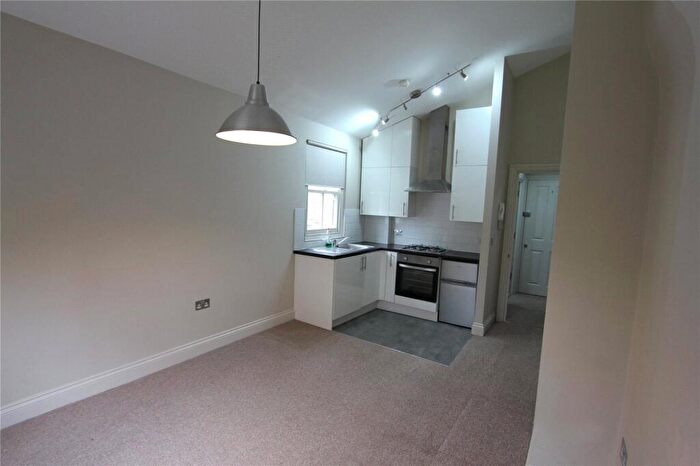 Studio To Rent In Weston Park, Crouch End, London, N8