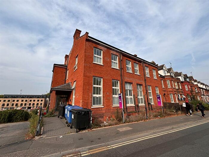 3 Bedroom Penthouse To Rent In Burrell Road, Ipswich, IP2