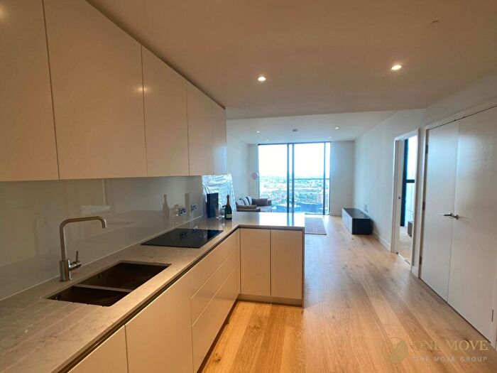 1 Bedroom Apartment To Rent In Marsh Wall, Hampton Tower, E14