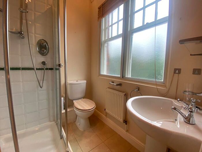 2 Bedroom Apartment To Rent In Belwell Lane, Sutton Coldfield, B74