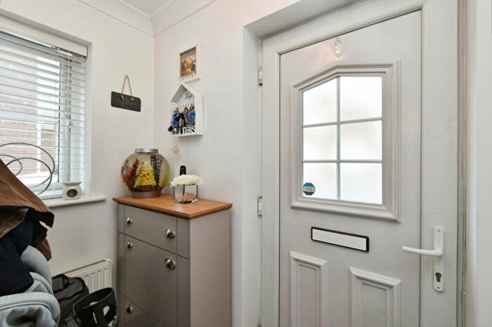 4 Bedroom Detached House For Sale In Parc Fferws, Ammanford, SA18