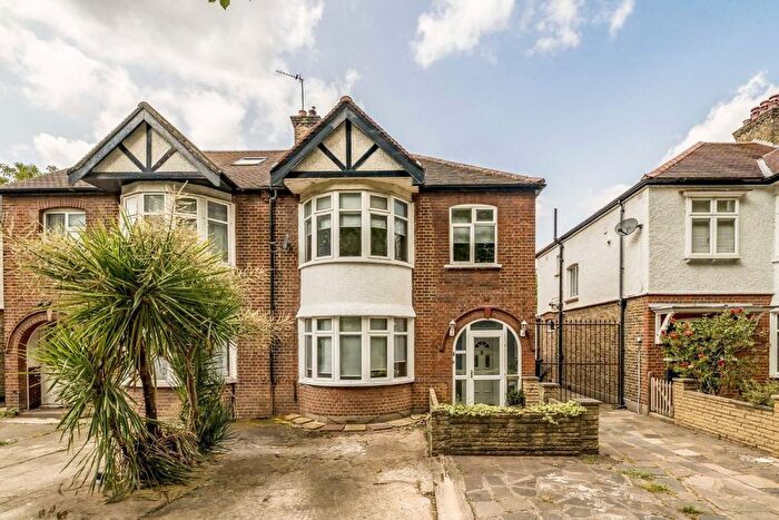 5 Bedroom Property To Rent In Bromyard Avenue, Acton, W3