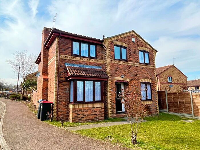 5 Bedroom Detached House To Rent In Beckinsale Grove, Milton Keynes, MK8