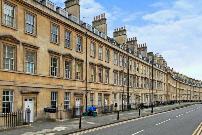 3 Bedroom Flat To Rent In Paragon, Bath, BA1
