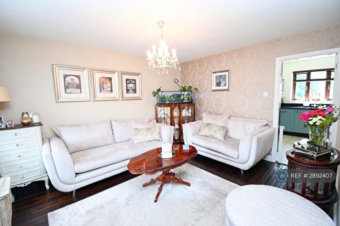 4 Bedroom End Of Terrace House To Rent In Montonmill Gardens, Manchester, M30