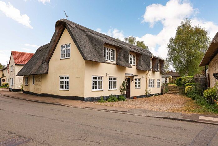 4 Bedroom Detached House For Sale In High Street, Great Abington, CB21