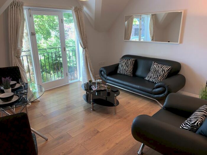 2 Bedroom Flat To Rent In Flat C - North Grange Road, LS6