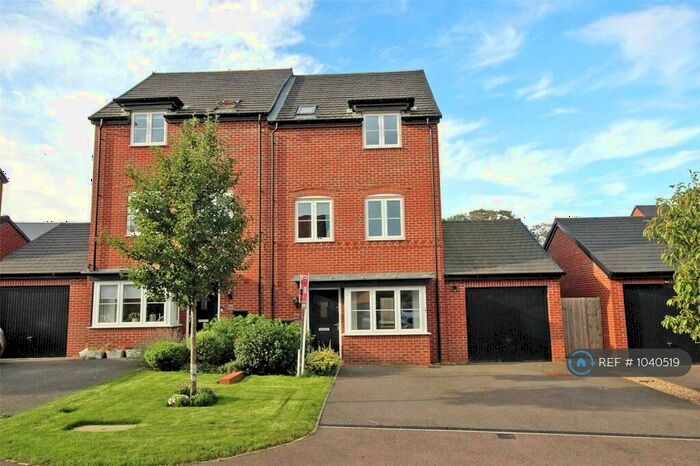 5 Bedroom Semi-Detached House To Rent In Watercress Rise, Biddenham, Bedford, MK40