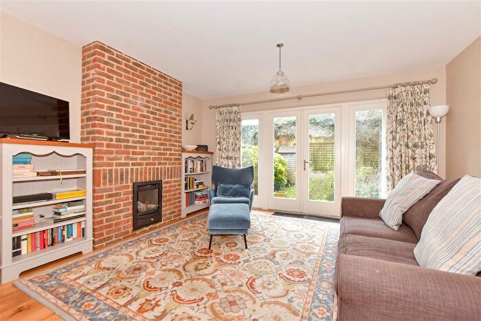 2 Bedroom Semi-Detached House For Sale In Well Lane, St Margarets-At-Cliffe, Dover, Kent, CT15