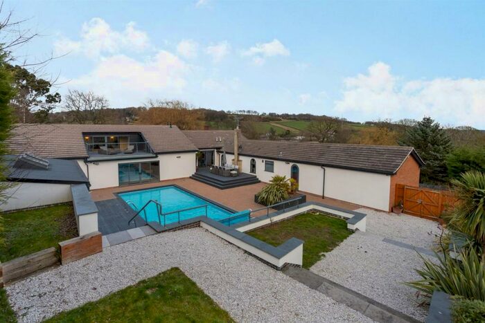 5 Bedroom Detached House For Sale In Spring Hollow, Hazelwood, Belper, Derbyshire, DE56