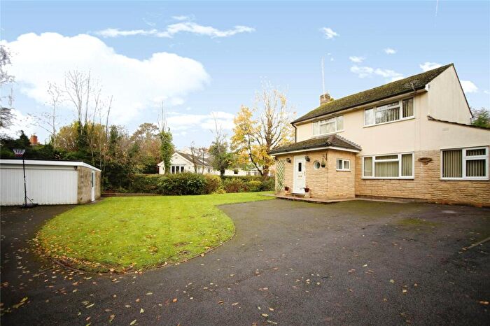 4 Bedroom Detached House To Rent In School Road, Charlton Kings, Cheltenham, Gloucestershire, GL53