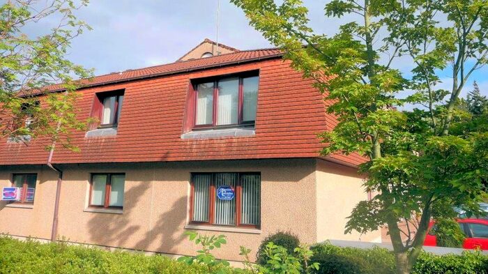 2 Bedroom Flat To Rent In Macaulay Drive, Craigiebuckler, Aberdeen, AB15