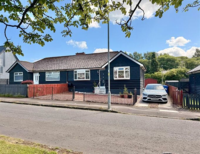 3 Bedroom Semi-Detached Bungalow For Sale In Westburn Road, Cambuslang, Glasgow, G72