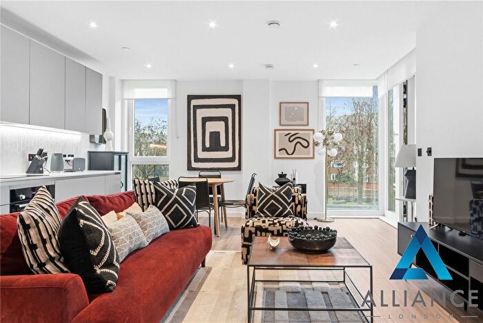 2 Bedroom Flat To Rent In Stamford Road, London, N15