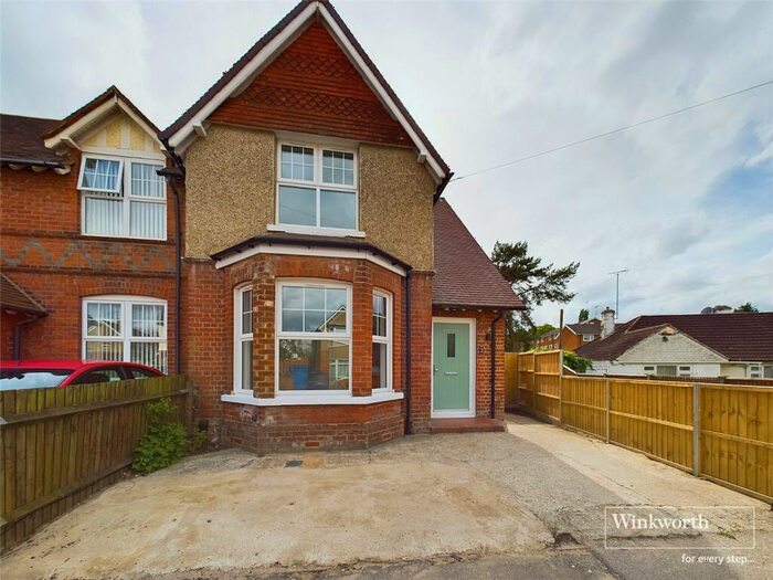 2 Bedroom End Of Terrace House To Rent In Shaw Road, Reading, Berkshire, RG1